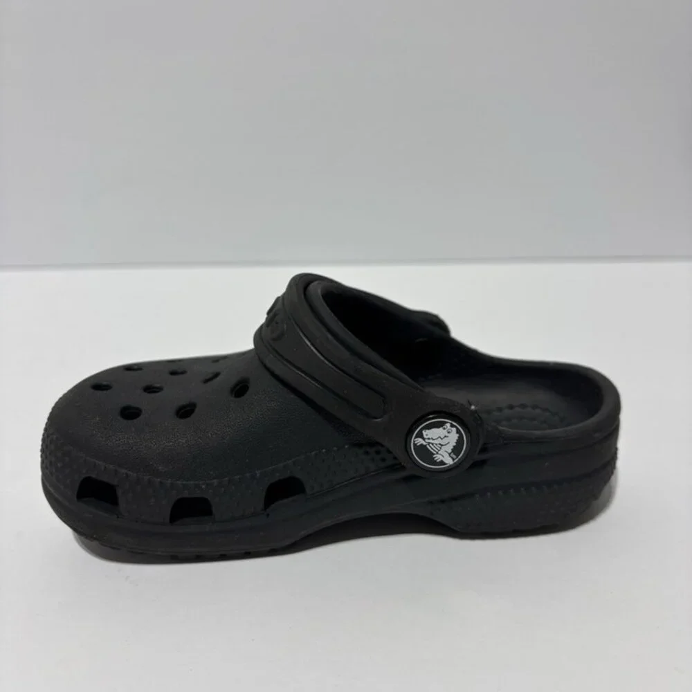 Crocs Toddlers’ Classic Clogs Black, Girls’ Size 8 M